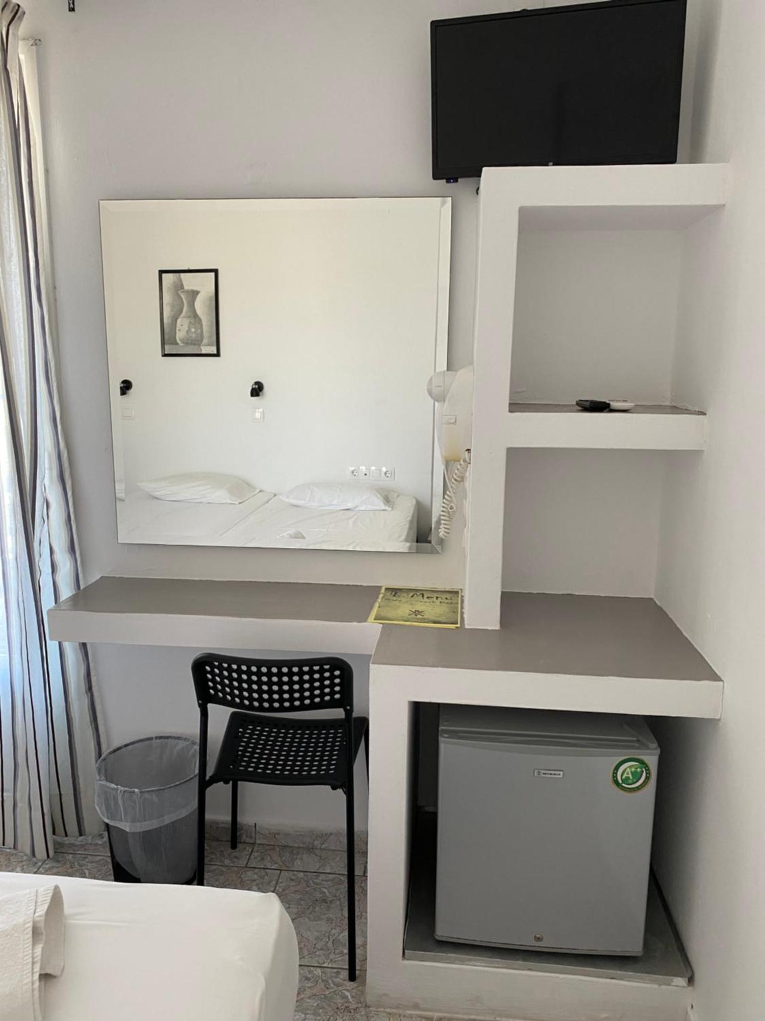 Deep Blue Rooms & Apartments Mylopotas Ngoại thất bức ảnh