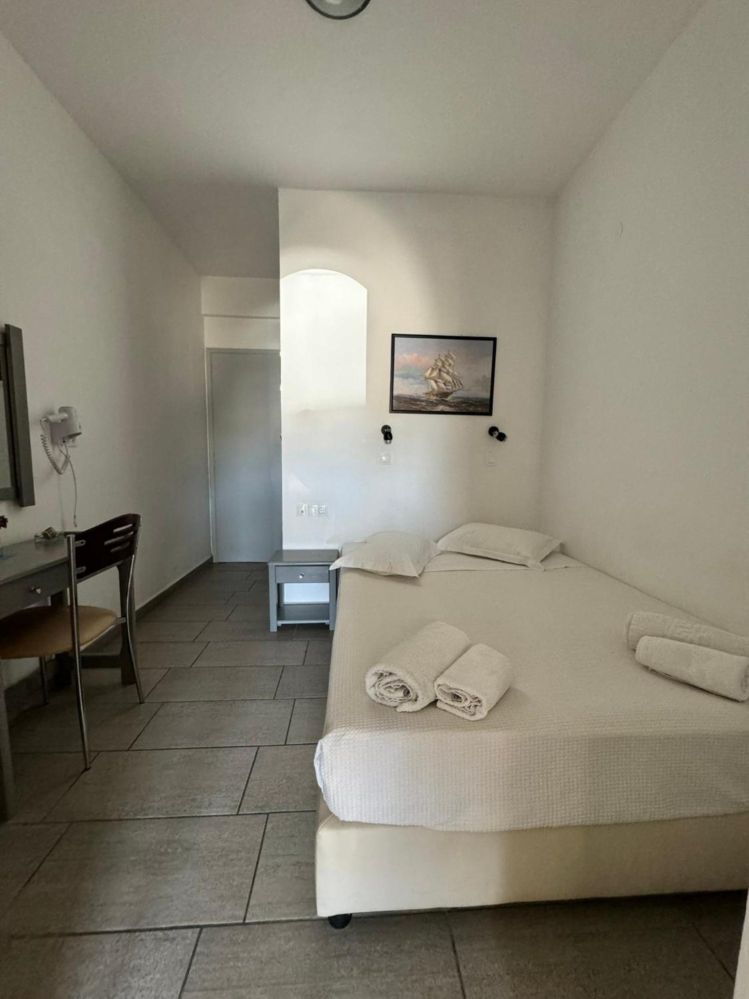 Deep Blue Rooms & Apartments Mylopotas Ngoại thất bức ảnh